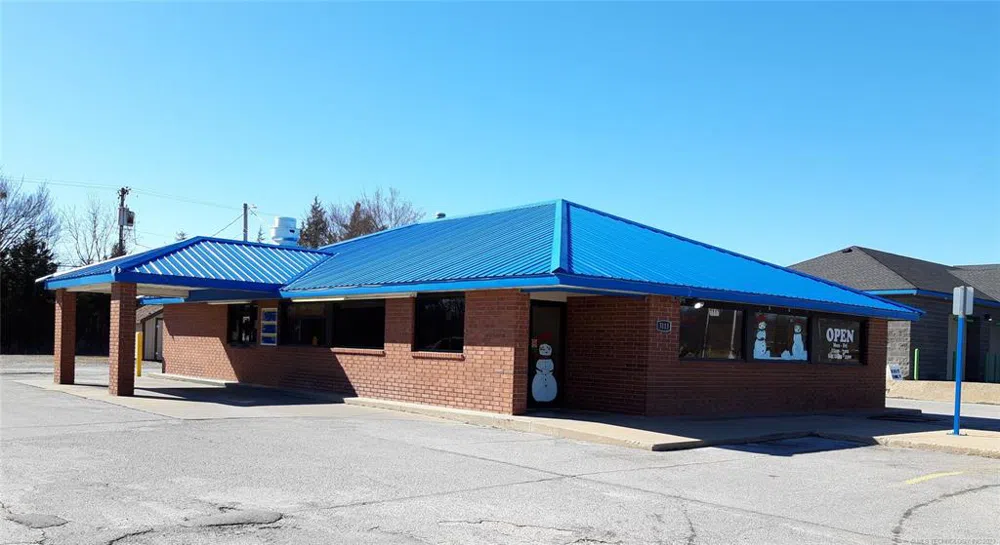 3113 E Frank Phillips Boulevard