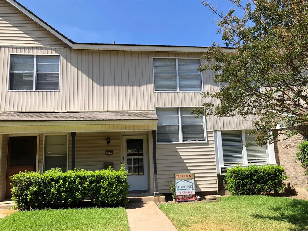 4811 Rollingwood Court