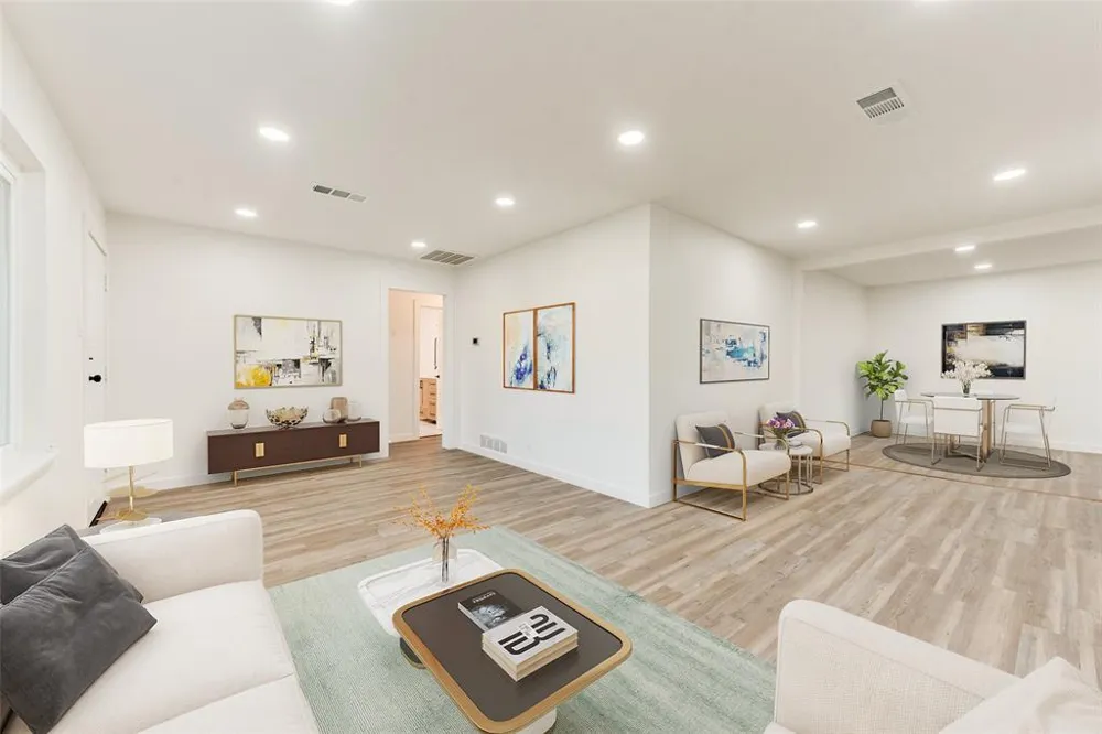 4627 De Kalb Avenue Dallas, TX 75216