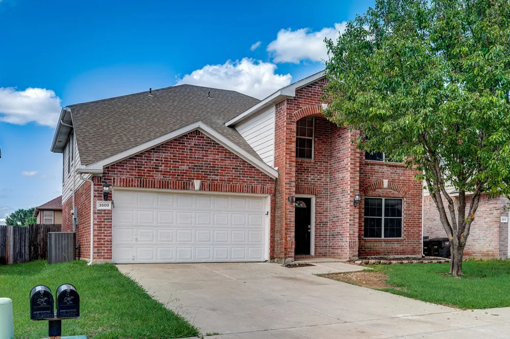 3509 Lasso Road Fort Worth, TX 76262
