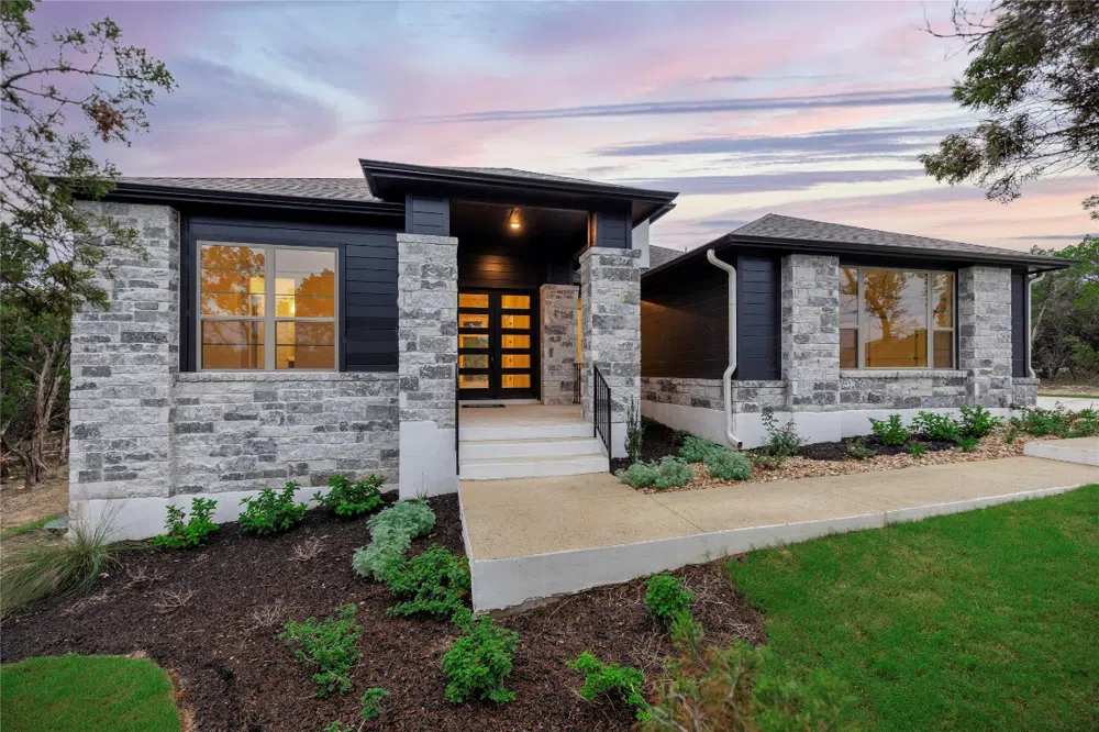 Address Not Shown Lago Vista, TX 78645