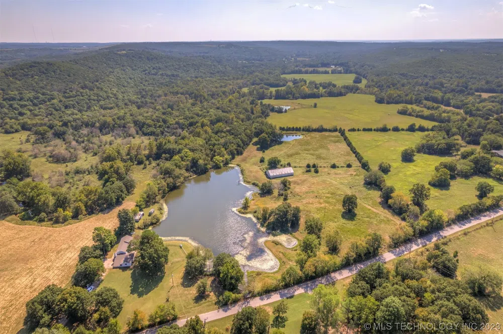 14898 Rock School Road Skiatook, OK 74070