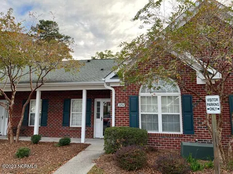 1494 Honeybee Lane