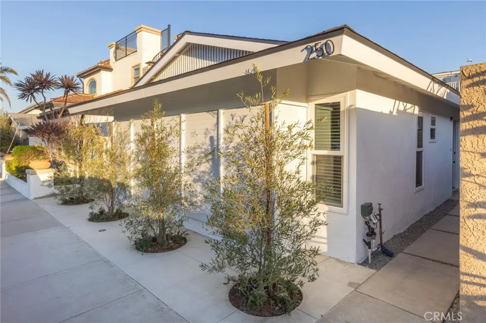 250 Cedar Street Newport Beach, CA 92663