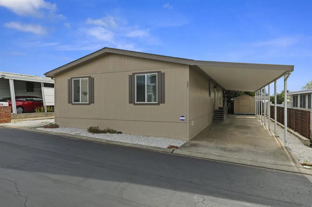 1401 El Norte Parkway #SPC 207 San Marcos, CA 92069