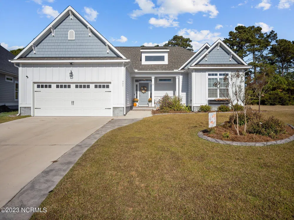 307 Lightning Bug Lane