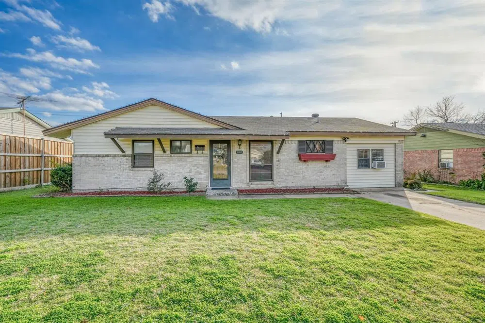 11322 Crescendo Drive