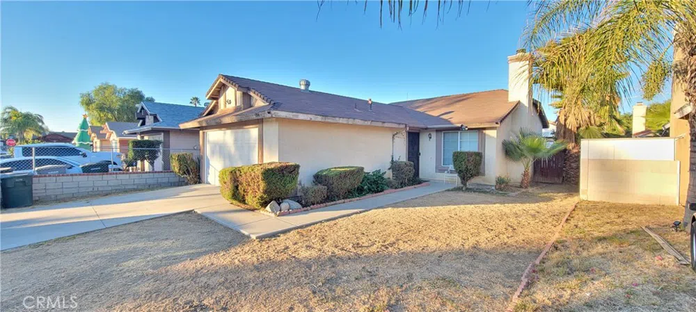 1894 Windward Court Perris, CA 92571