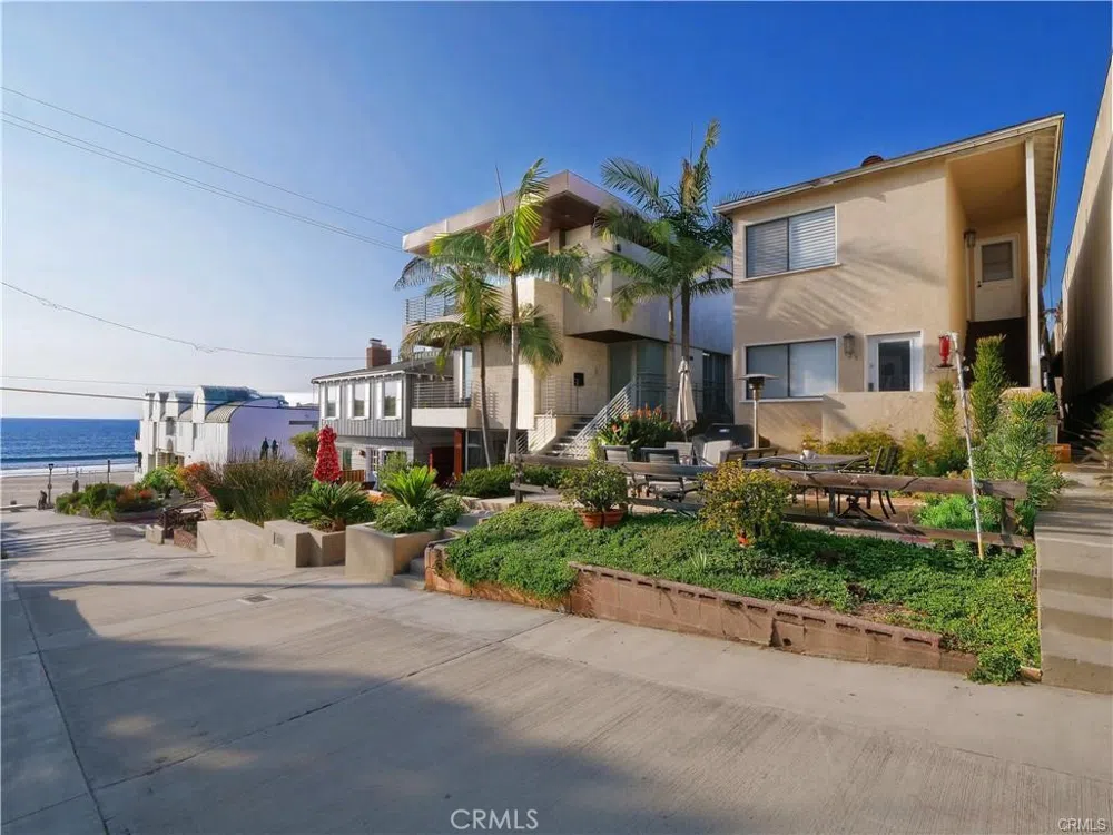 125 9th Street Manhattan Beach, CA 90266