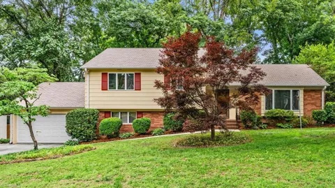 3505 Fox Place