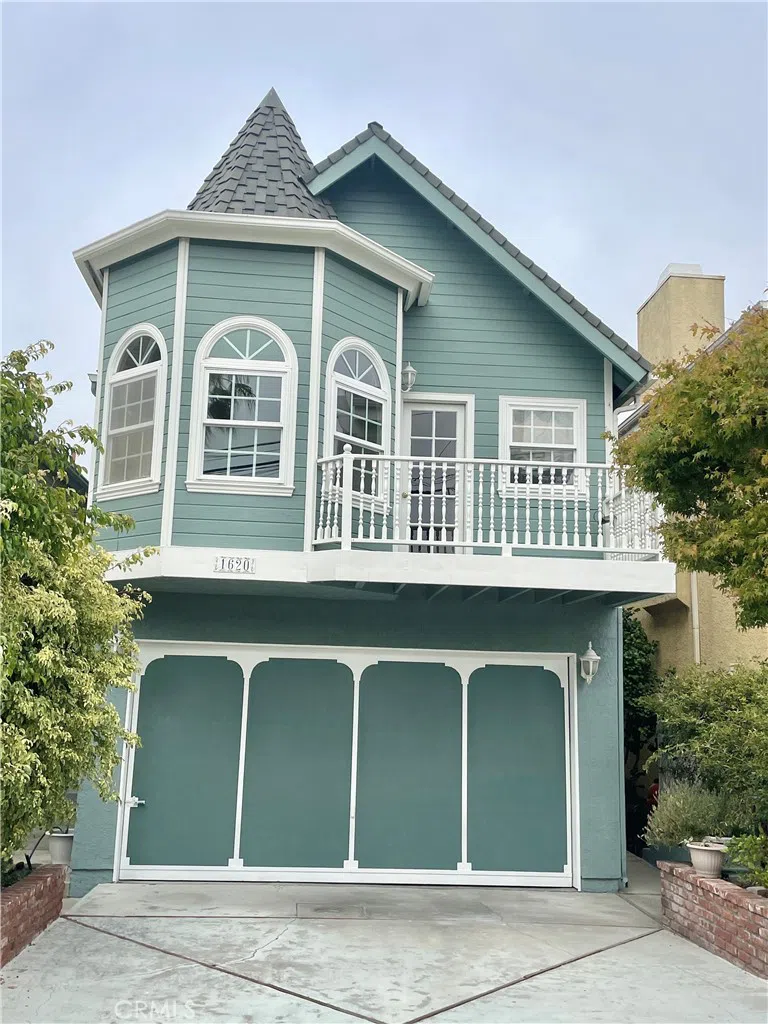 1620 Goodman Avenue Redondo Beach, CA 90278