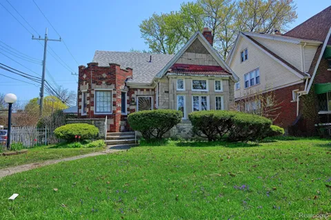 294 RIVERSIDE DRIVE