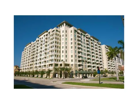 480 Hibiscus St #221