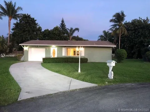 14450 Amapola Way