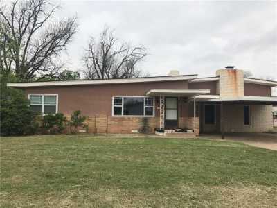 1958 Grand Avenue