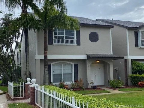 3901 NW 122nd Ter #3901