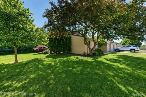 2927 Moon Lake Drive #58