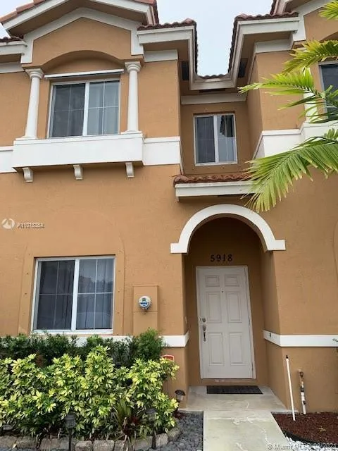 5918 Woodlands Blvd #5918
