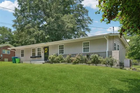 905 Scott Lane
