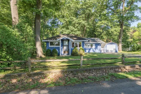 10334 Woodlawn Drive
