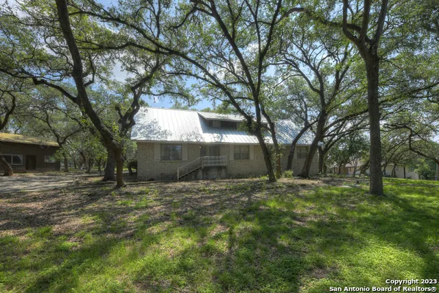 5502 VANCE JACKSON RD