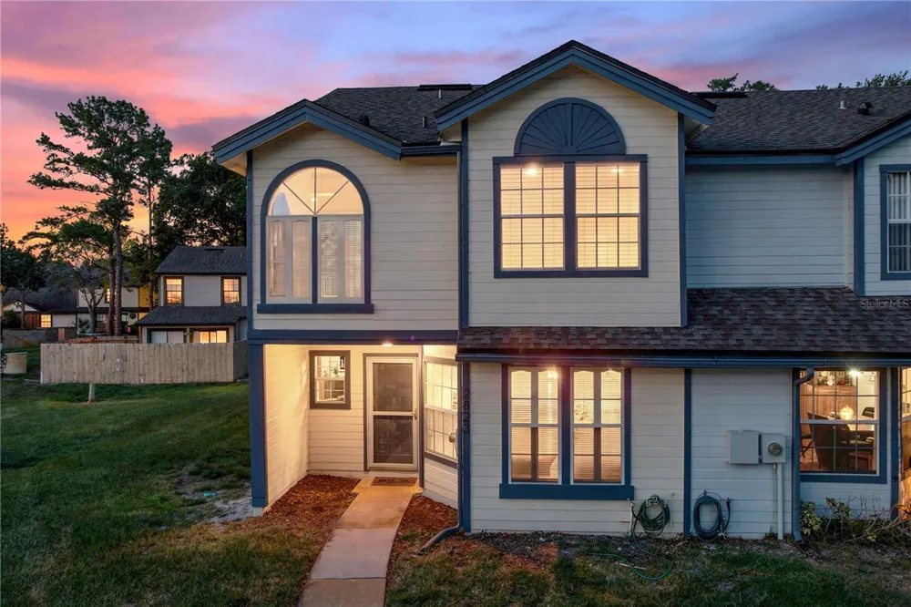 2823 BOULDER FALLS COURT Apopka, FL 32703