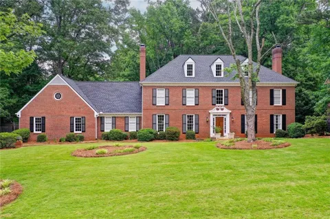 625 River Chase Point