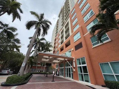 2000 Bayshore Dr #126