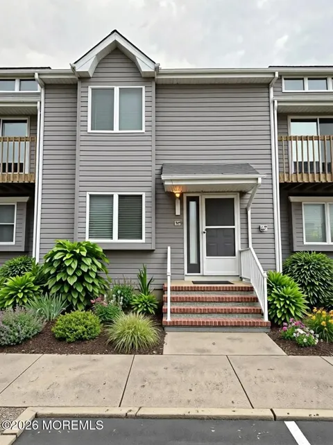 661 Ellicott Avenue #103