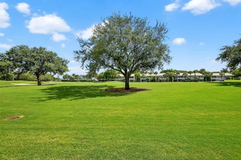 4553 Barclay Fair Way