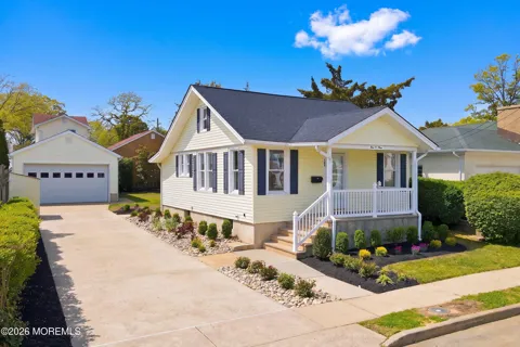 109 Evergreen Avenue