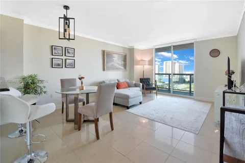 1800 Bayshore Dr #2308