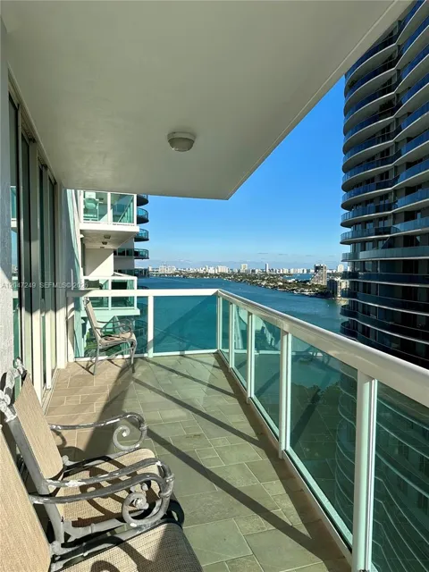 1800 Bayshore Dr #2315
