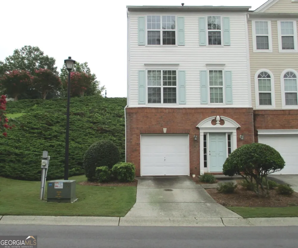 1112 Thornborough DR Alpharetta, GA 30004