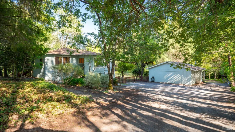 9901 Occidental Road Sebastopol, CA 95472