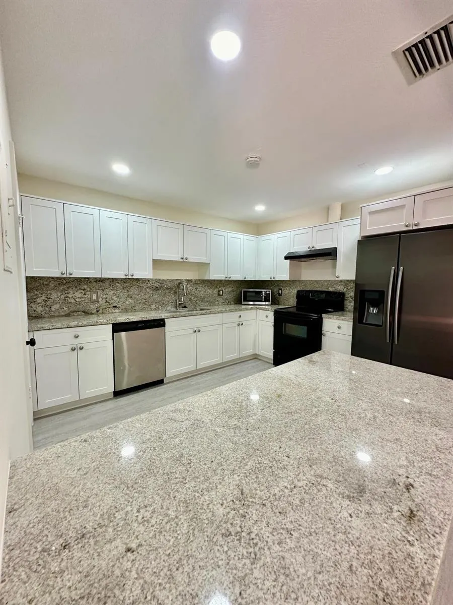 8076 Ambach Way Hypoluxo, FL 33462