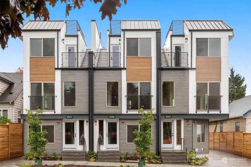 825 B NE 70th Street