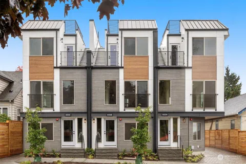 825 B NE 70th Street