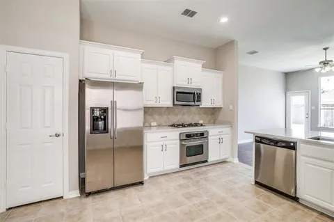 2692 Lake Ridge Drive
