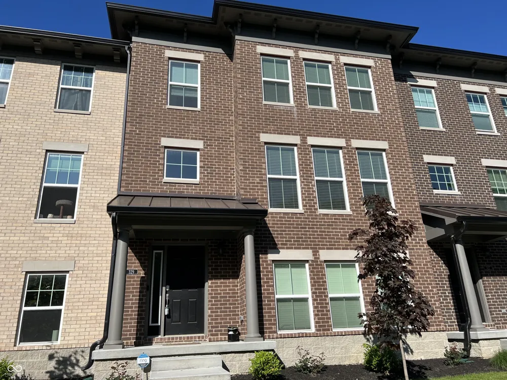 329 Wakefield Way Zionsville, IN 46077