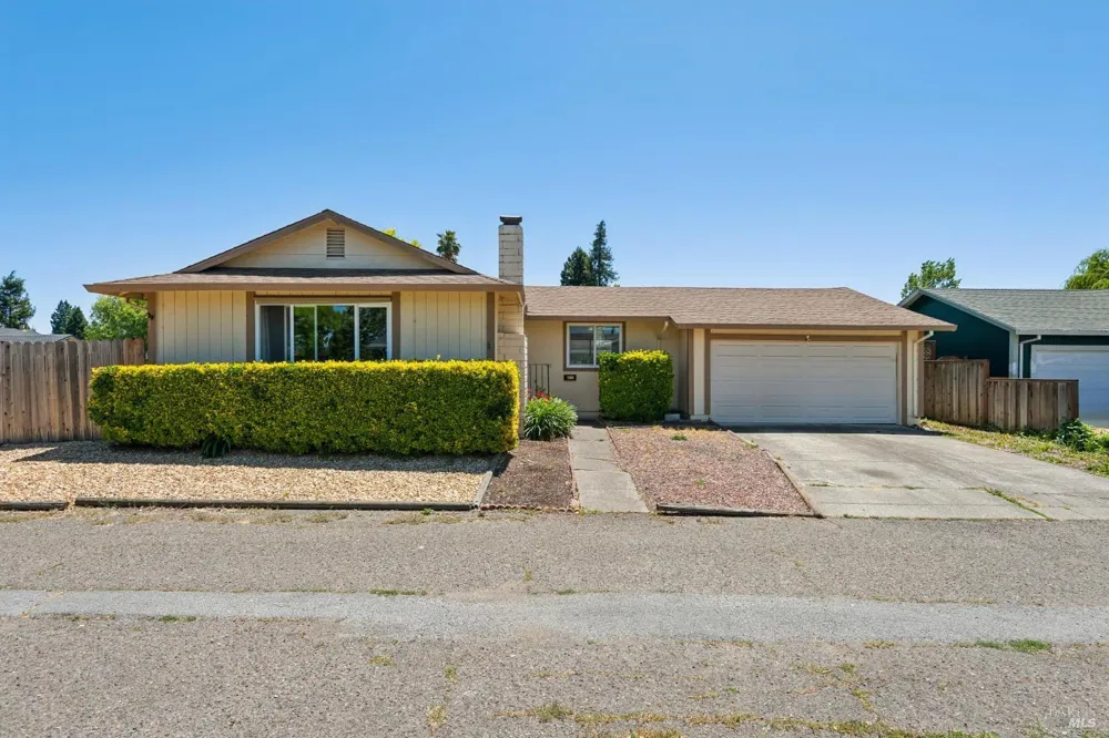 7293 Circle Drive Rohnert Park, CA 94928