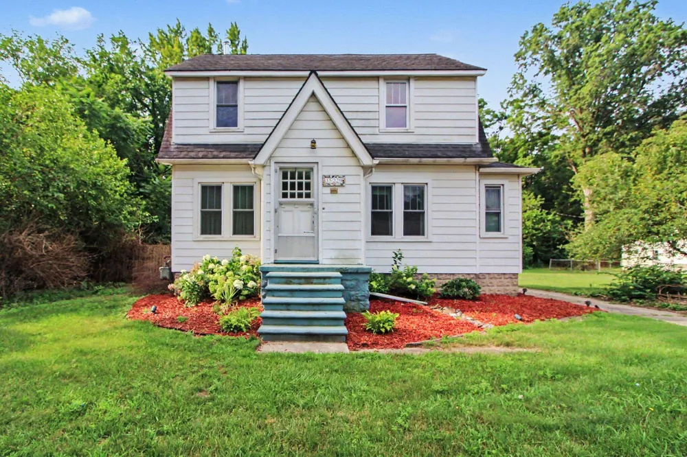 35229 Atlas Street Romulus, MI 48174