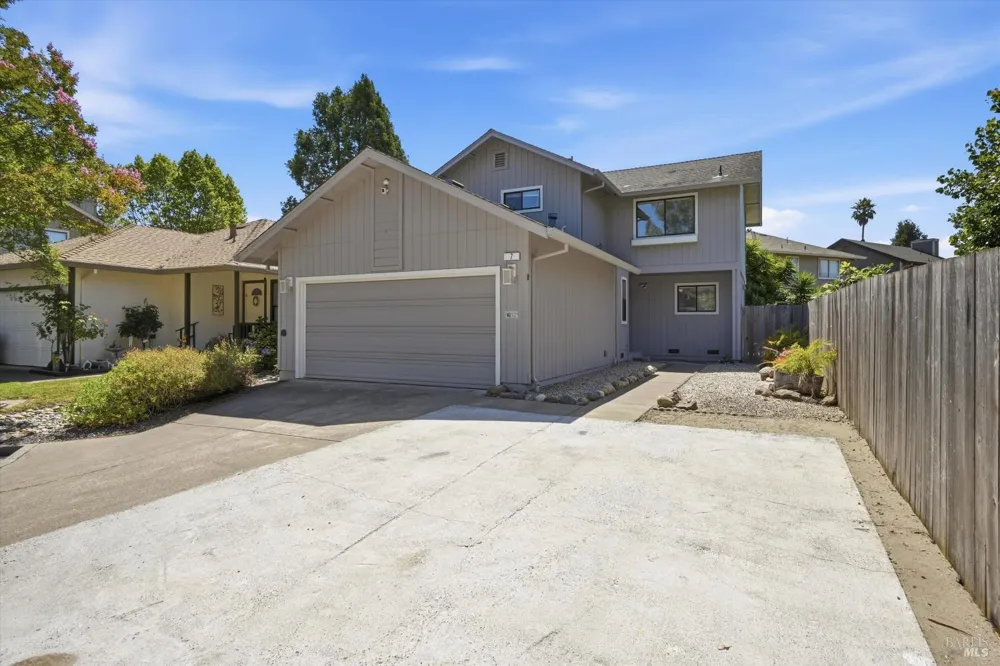 7 Gilbert Court Cotati, CA 94931