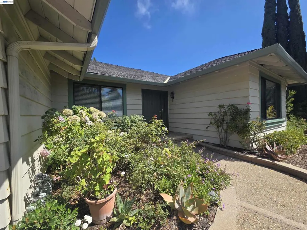11732 Bloomington Way Dublin, CA 94568