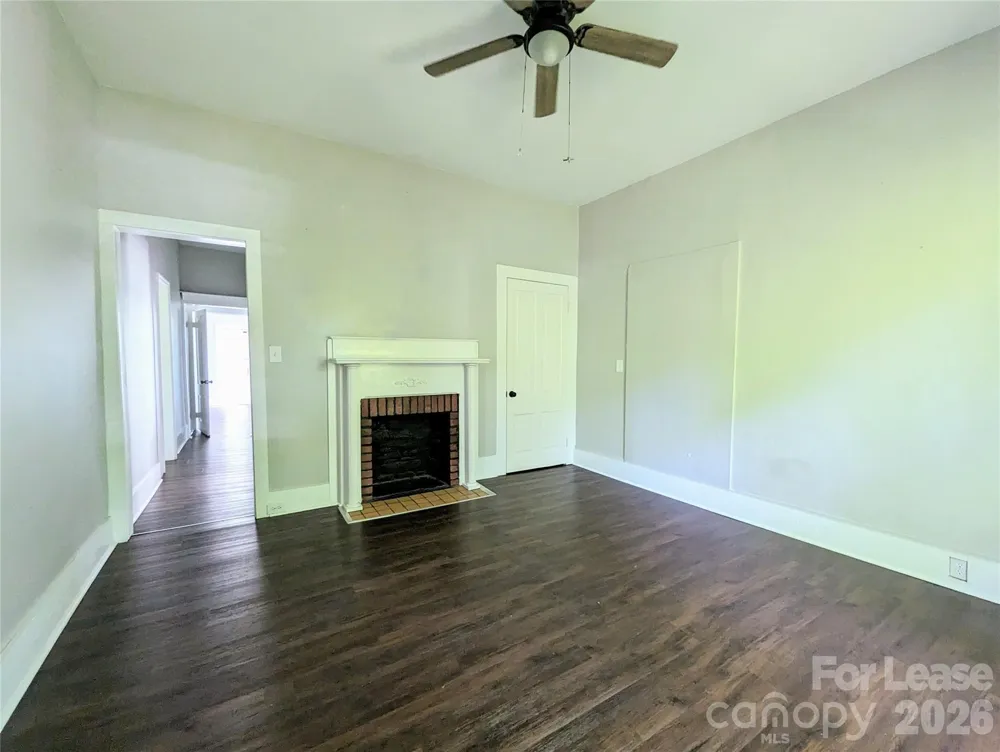 526 Fleming Street Hendersonville, NC 28739