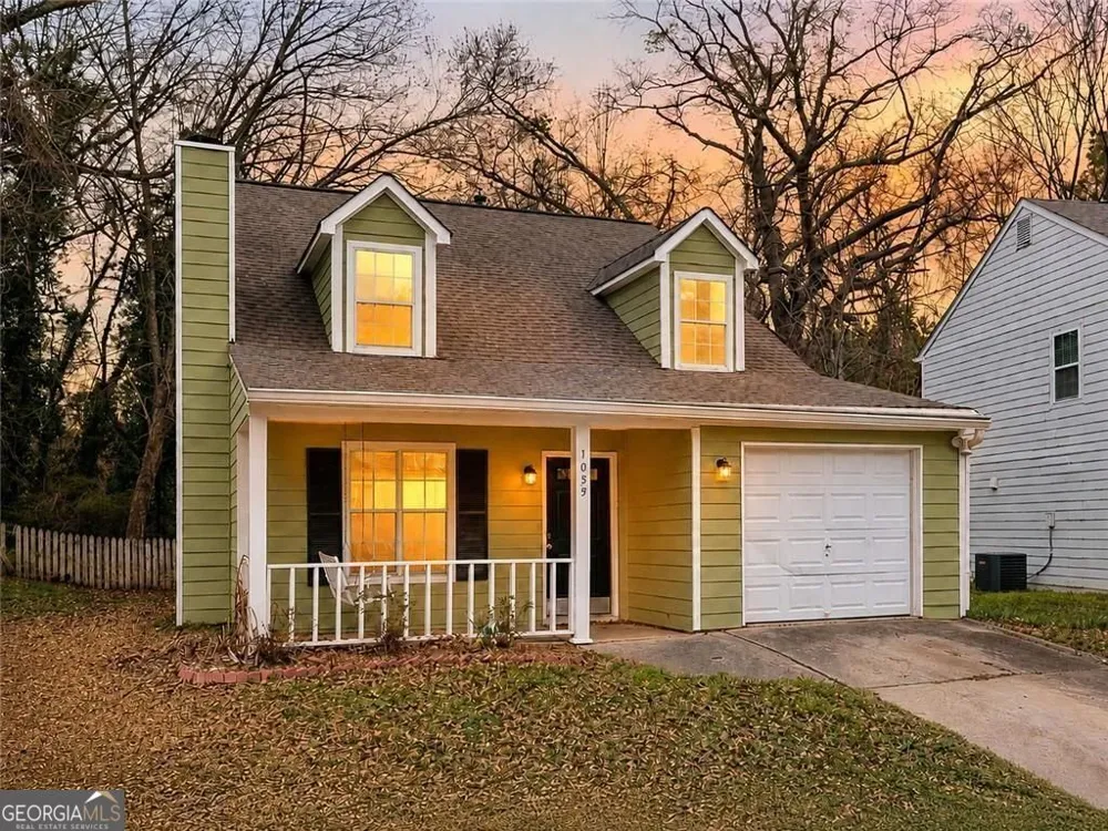 1055 Autumn Crest CT Stone Mountain, GA 30083