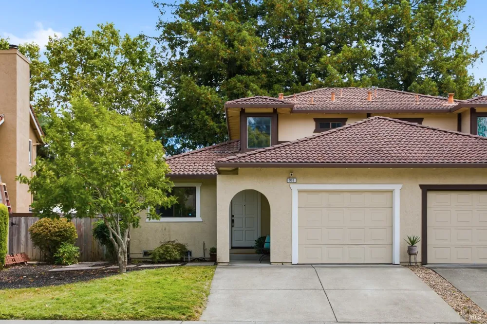 903 Hacienda Circle Rohnert Park, CA 94928