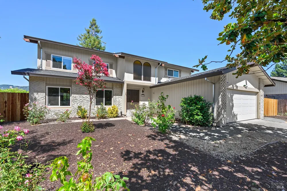 4404 Hollingsworth Circle Rohnert Park, CA 94928