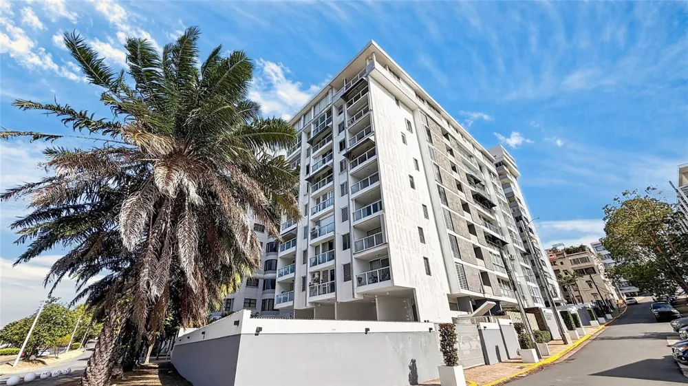 501 ELISA COLBERG, MIRAMAR #Apt 4-E San Juan, PR 00907