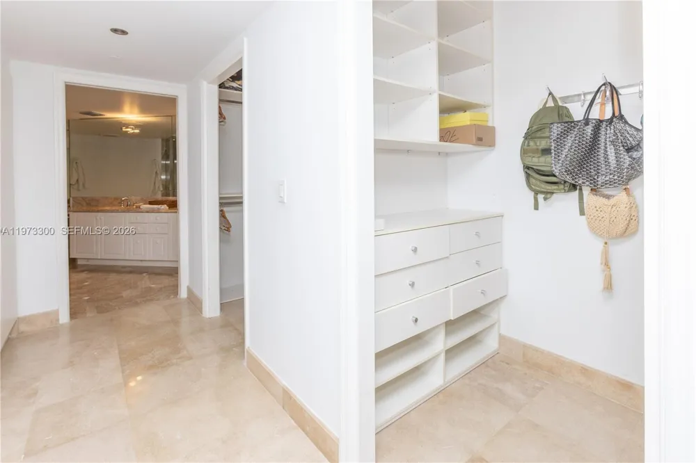 9559 Collins Ave #S7-D Surfside, FL 33154